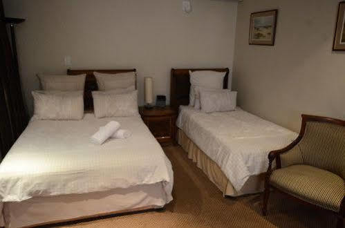 Norscot Manor Guest Lodge 샌톤 외부 사진